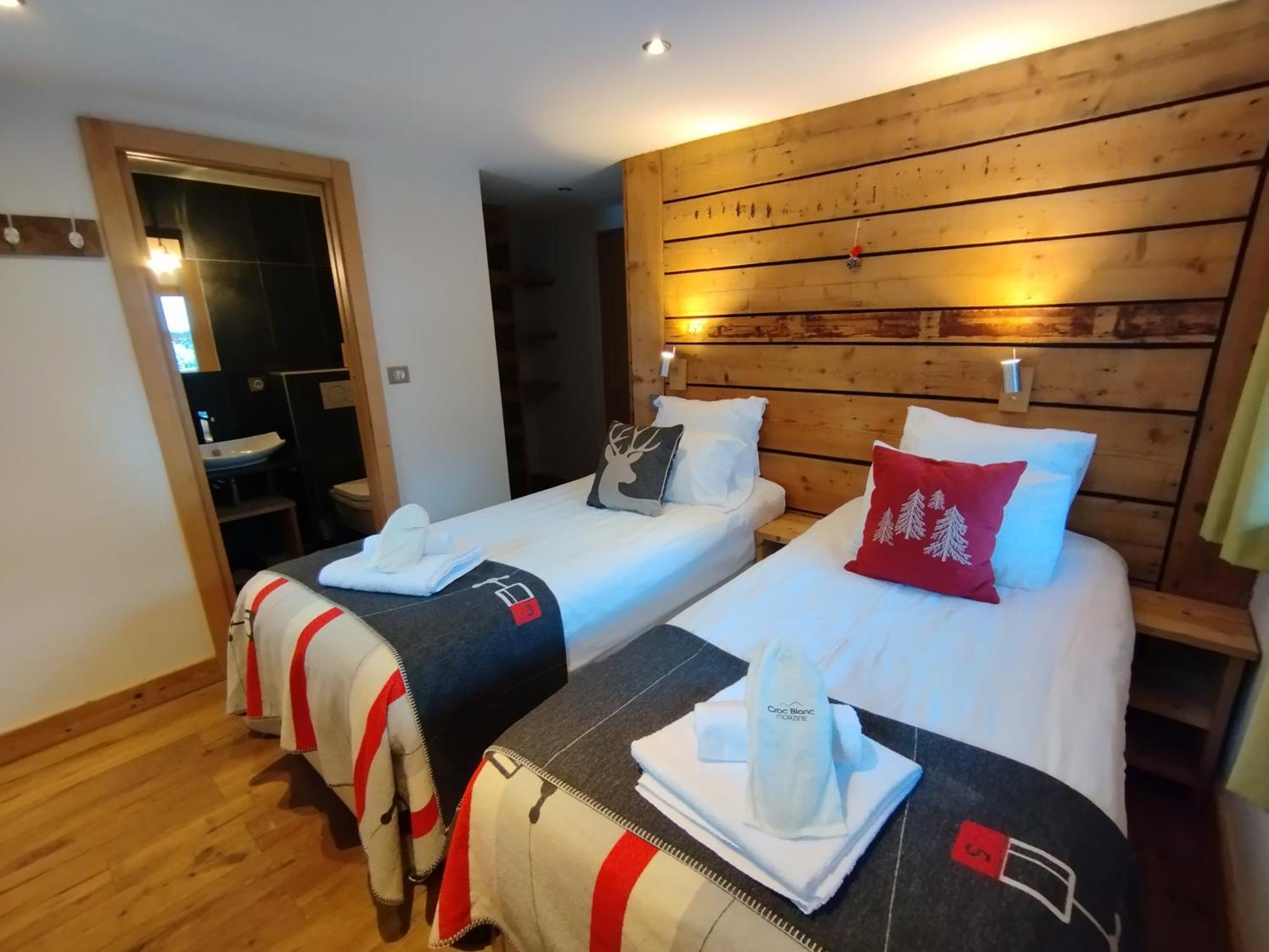 Guest Hypercenter Hot Tubs - Sauna & Mtb Storage Chalet